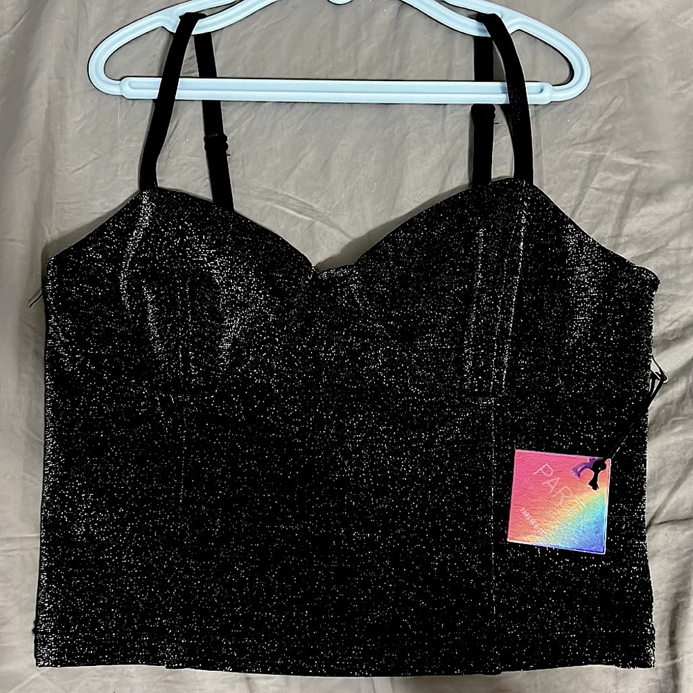 Knit top/cami/sp forever 21 PARTY COLLECTION size:small color:black/silver